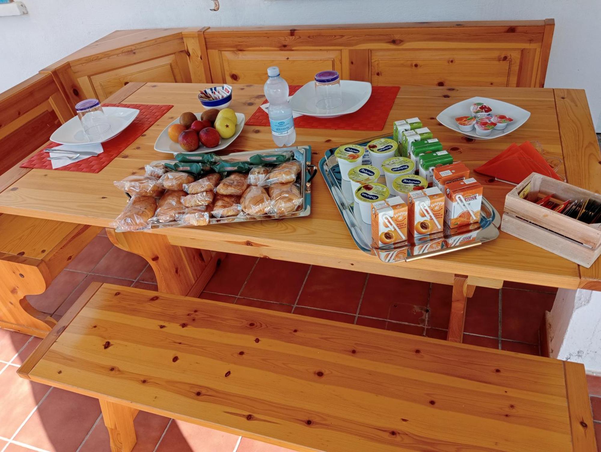 Bed and Breakfast Free Zone Annunziata  Экстерьер фото
